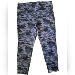 NWT Camo Pants like leggings